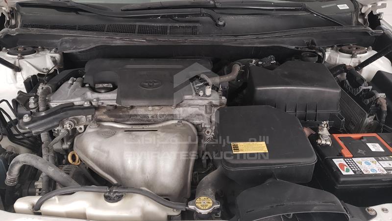 6T1BF9FK7FX563065 Auction: EmiratesAuction Lot: 409828 6T1BF9FK7FX563065 Toyota Camry 2015 WHITE Photo 32