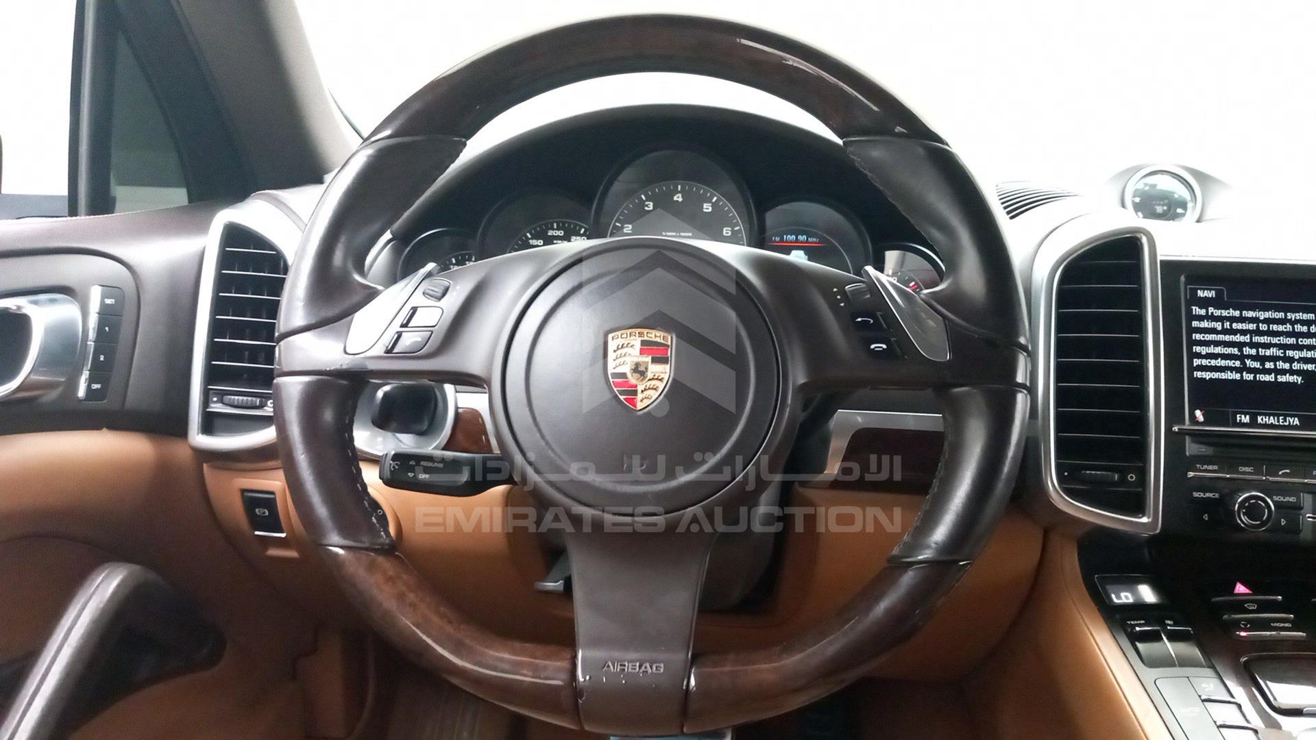 2011 PORSCHE CAYENNE VIN: WP1ZZZ92ZBLA50727