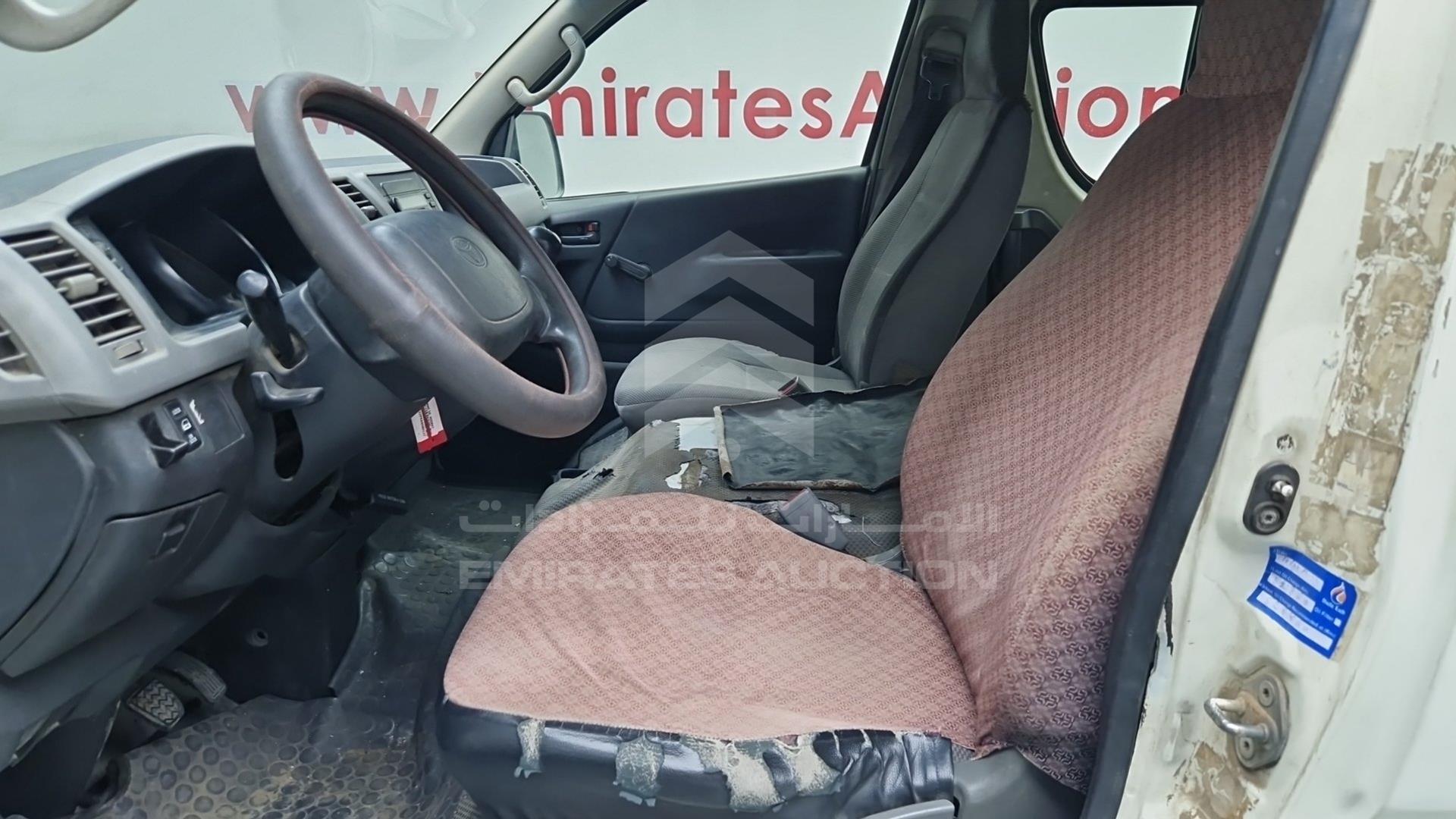 2010 TOYOTA HIACE VIN: JTGSX22PXA6080127