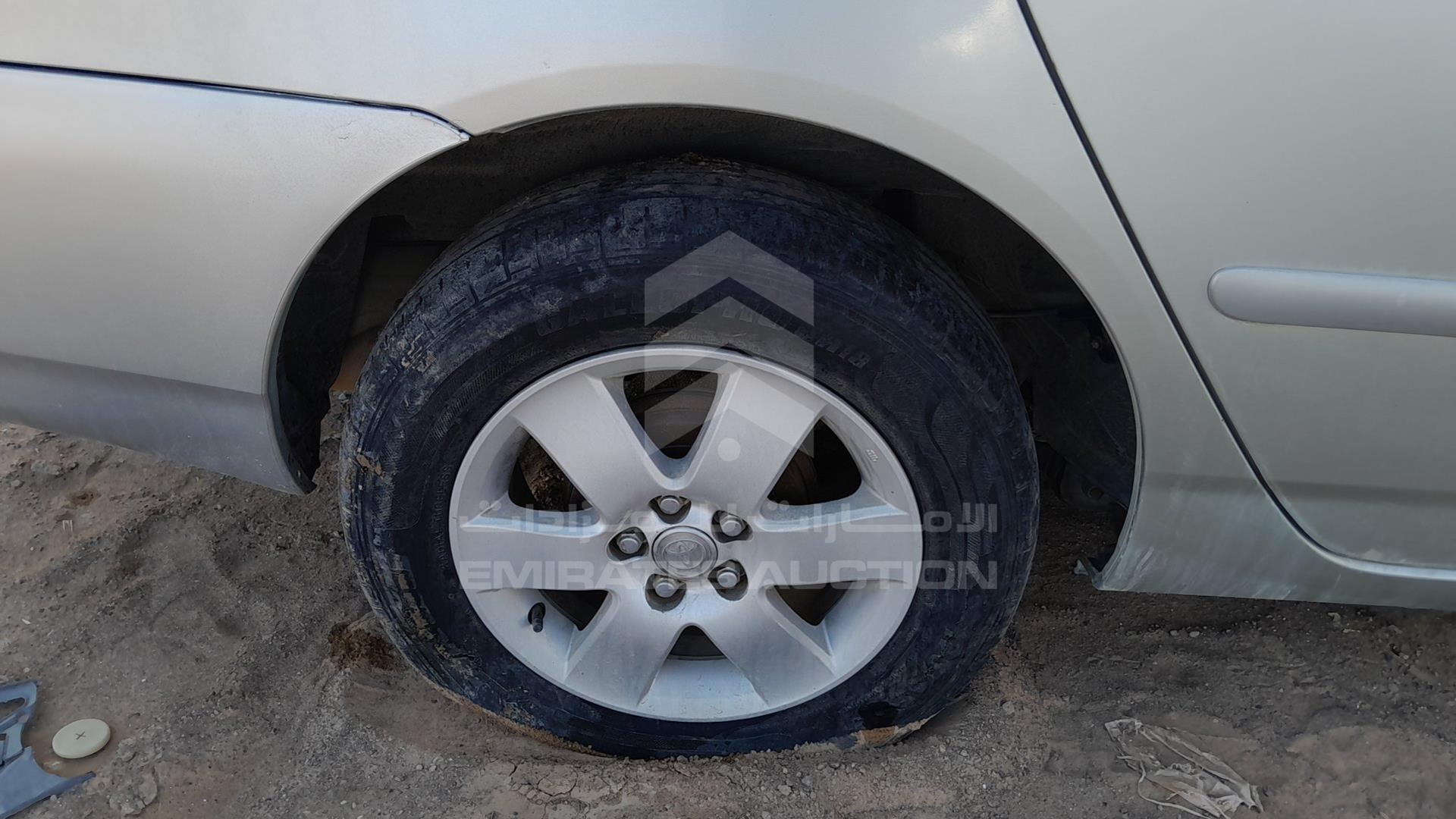 2004 TOYOTA COROLLA VIN: JTDBR38E542030881