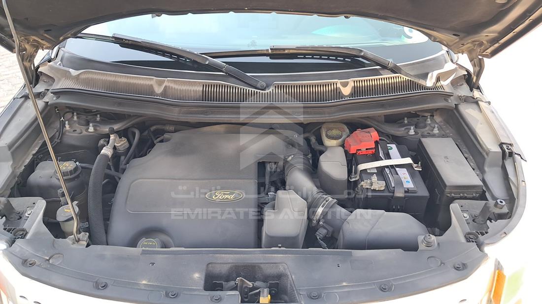 2015 Ford Explorer — Engine Bay — Photo 33