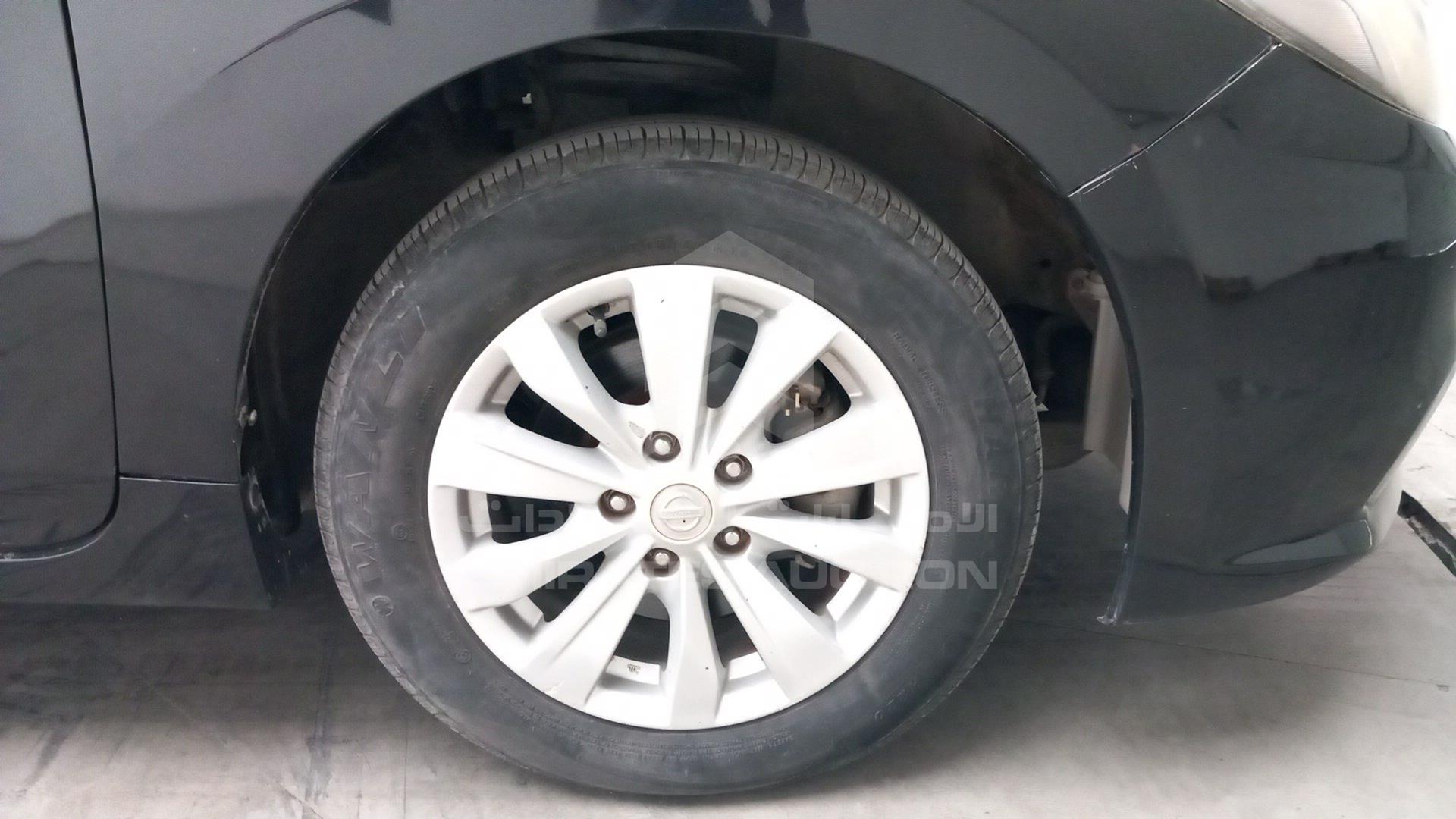 2017 NISSAN TEANA VIN: LGBF5AE07HR312584