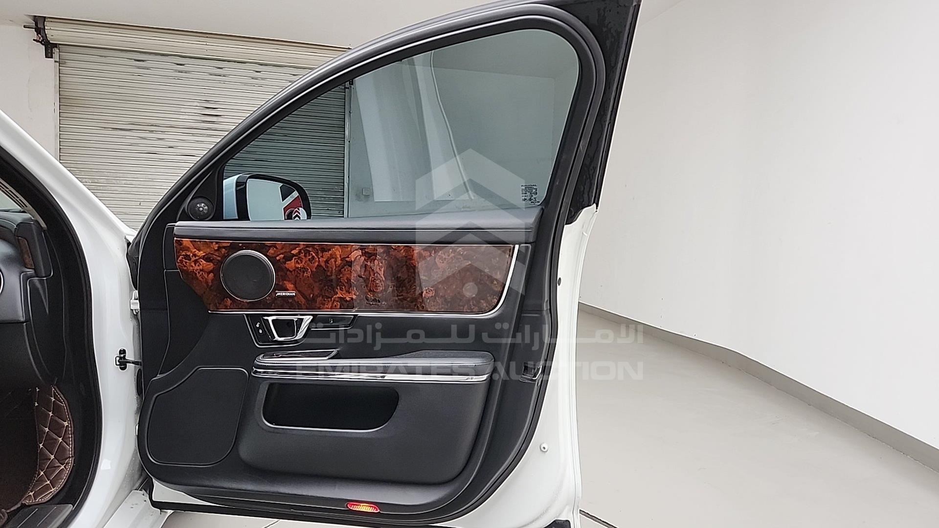 2014 JAGUAR XJL VIN: SAJAA22A5E8V64868