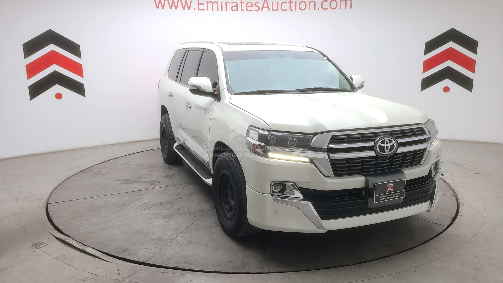 2016 TOYOTA LAND CRUISER VIN: JTMHY05J6G4036341