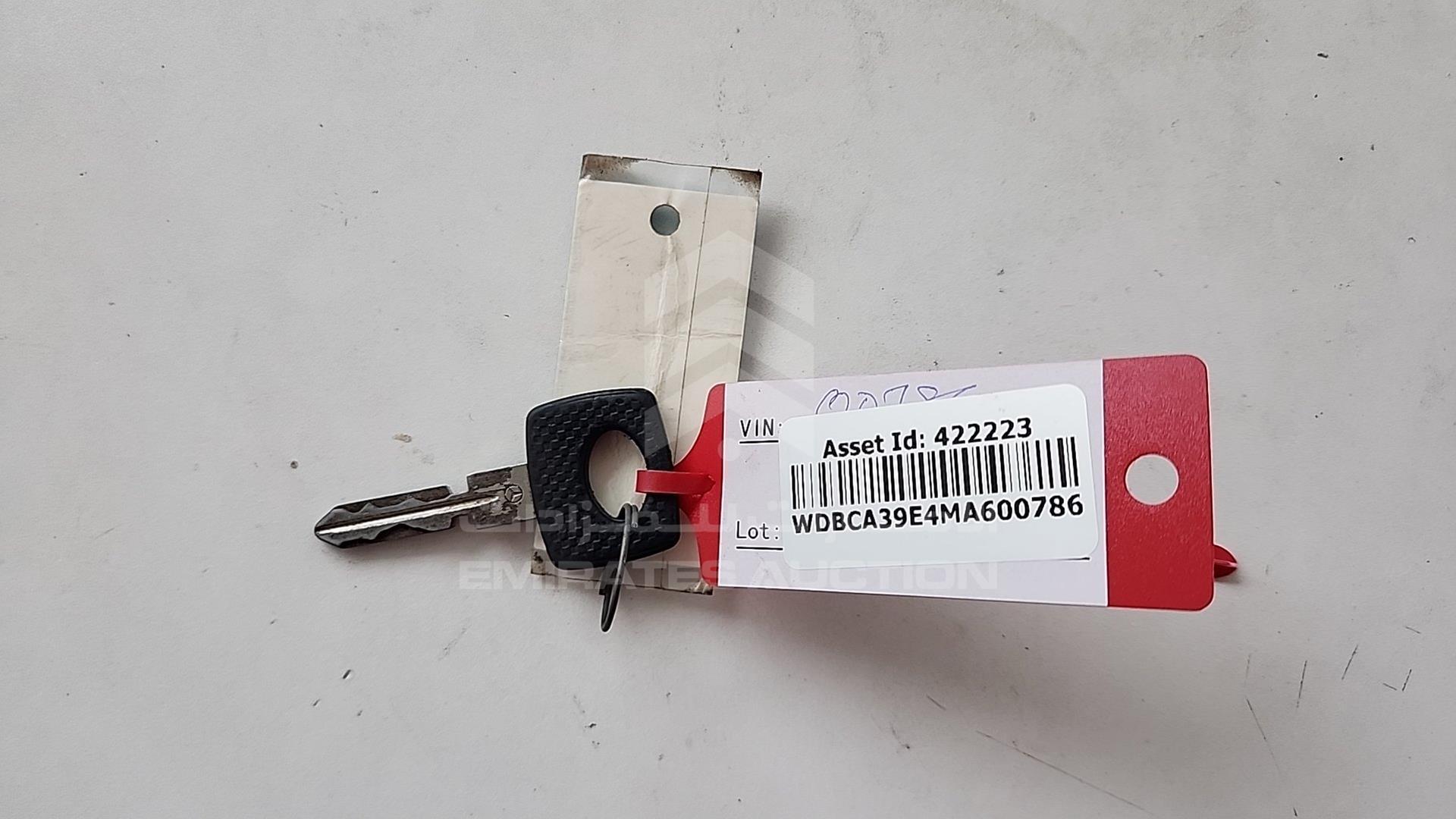 1991 MERCEDES SEL 560 VIN: WDBCA39E4MA600786