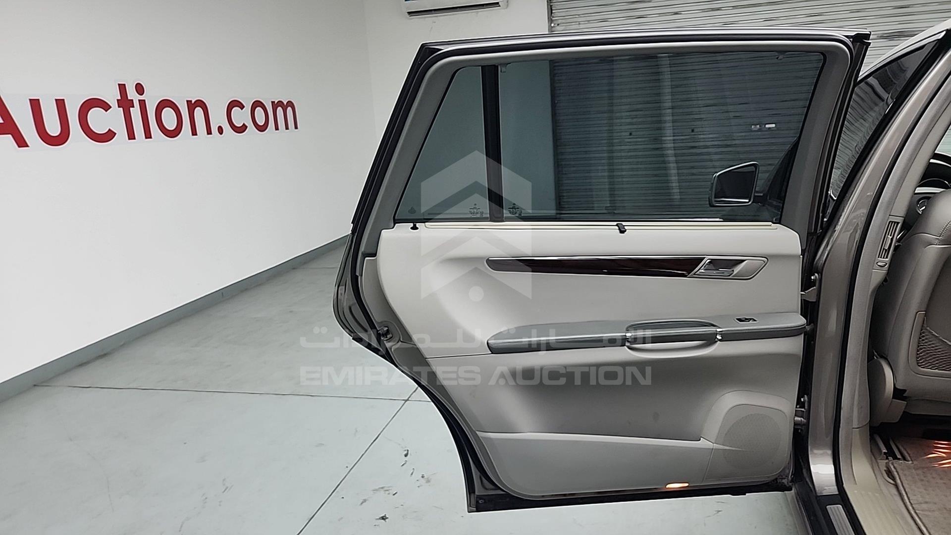 2006 MERCEDES R500 VIN: WDC2511751A008550