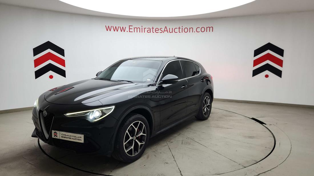 2019 Alfa Romeo Stelvio — Front Left Angle — Photo 8