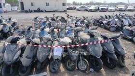 20 Scooter - Scrap without document — Full Front View — Photo 1 — Thumbnail