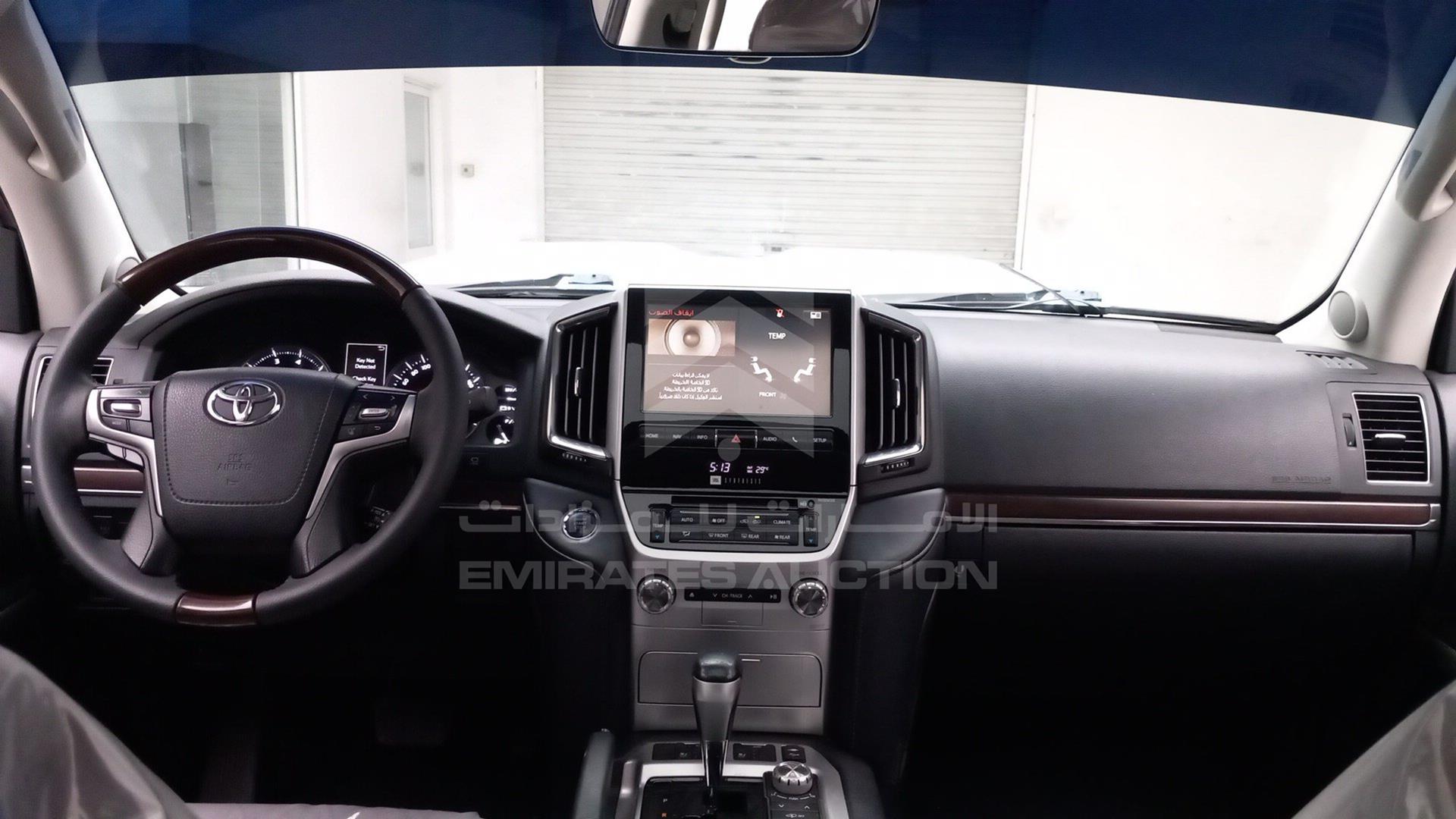 2016 TOYOTA LAND CRUISER VIN: JTMHX05J1G4109165