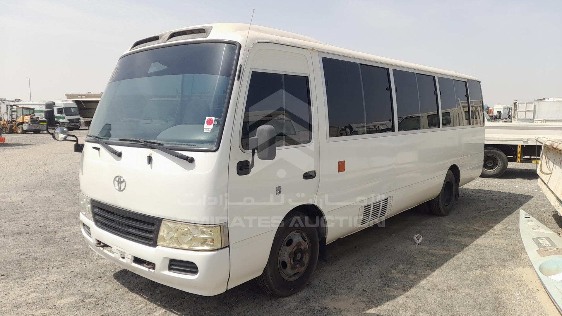 2011 TOYOTA COASTER VIN: JTGFB5186B1041061