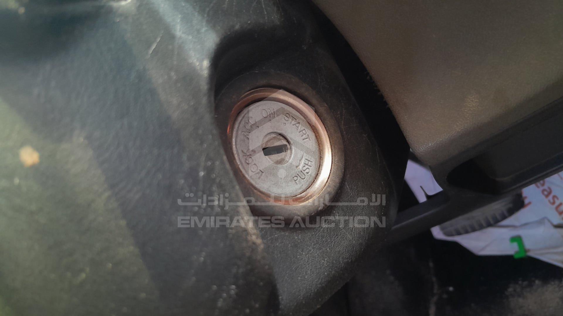 2005 MITSUBISHI PAJERO VIN: JMYLRV73W5J706988