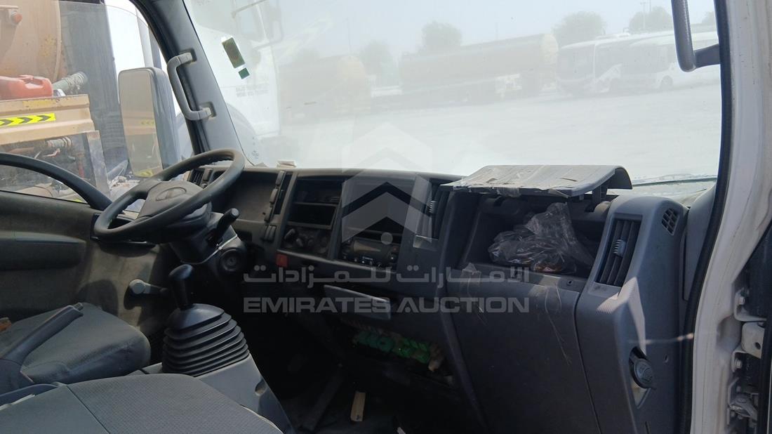 2014 Isuzu NMR — Front Right Passenger Dashboard View — Photo 21