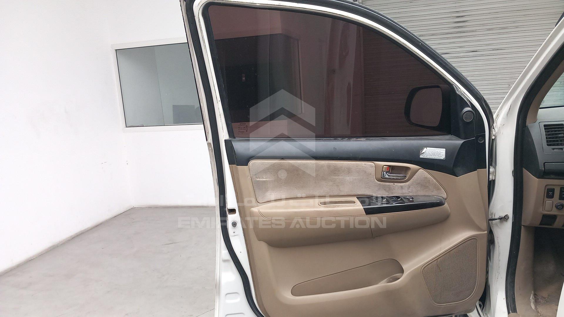 2014 TOYOTA FORTUNER VIN: MHFYU59G7E7032094