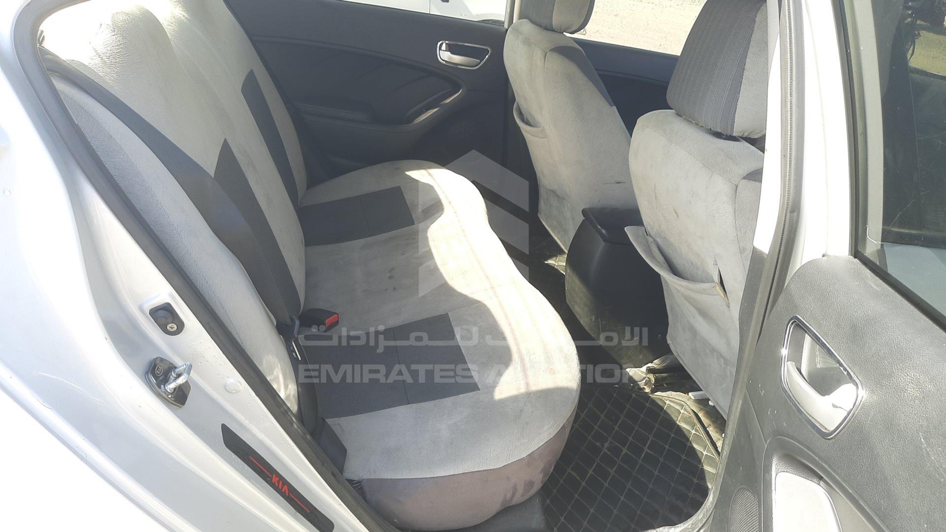 2016 KIA CERATO VIN: KNAFK4118G5418982