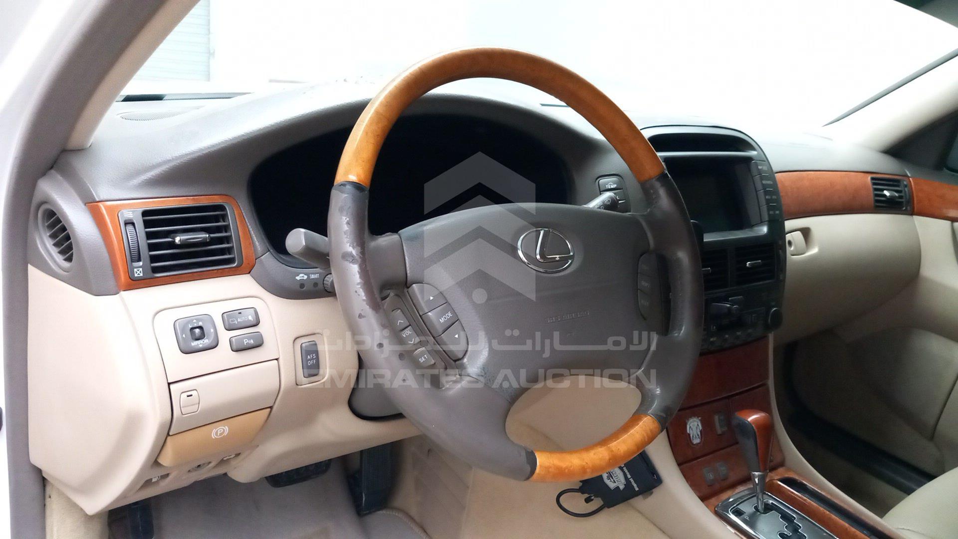 2004 LEXUS LS 430 VIN: JTHBN36F140142403
