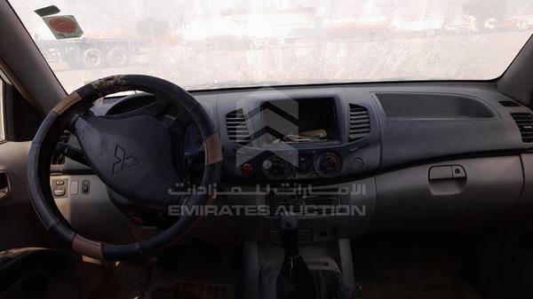 MMBJNKB408D030521 Mitsubishi L 200