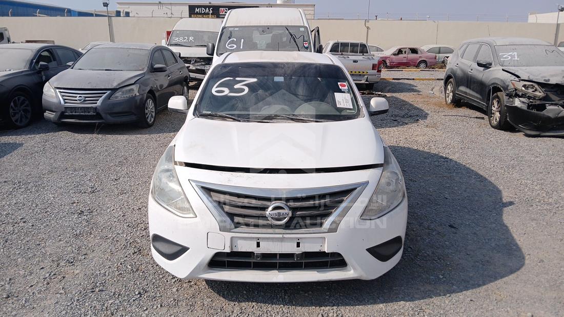 نيسان صني 2018 — الزاوية الأمامية بالكامل — صورة 1
