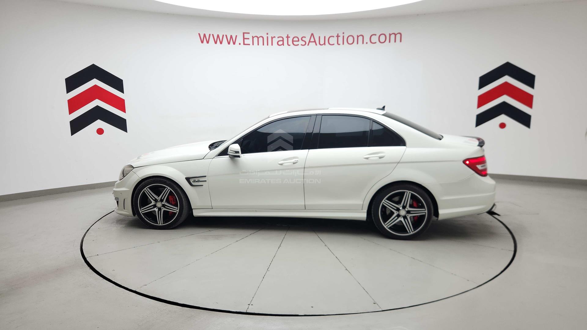 2009 MERCEDES C 63 VIN: WDDGF77X29F242264