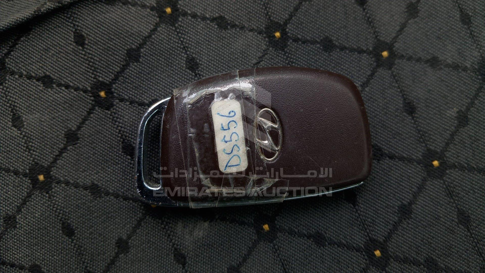 2019 HYUNDAI SONATA VIN: KMHE24138KA092970