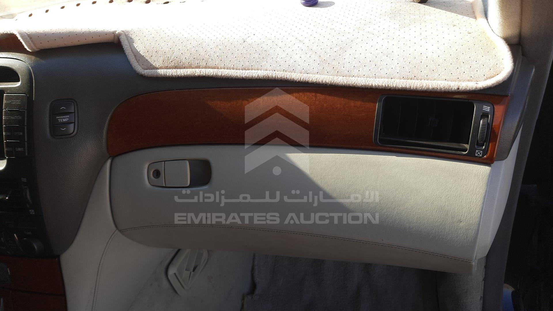 2004 LEXUS LS 430 VIN: JTHBN36F440133226