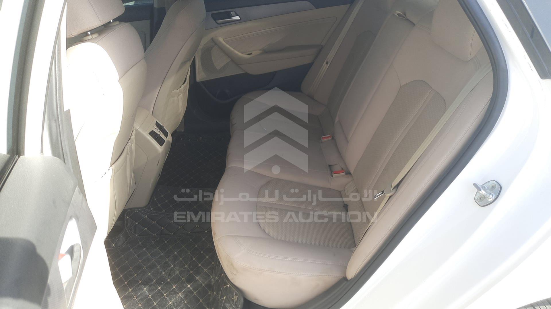 2018 HYUNDAI SONATA VIN: KMHE241G1JA419355