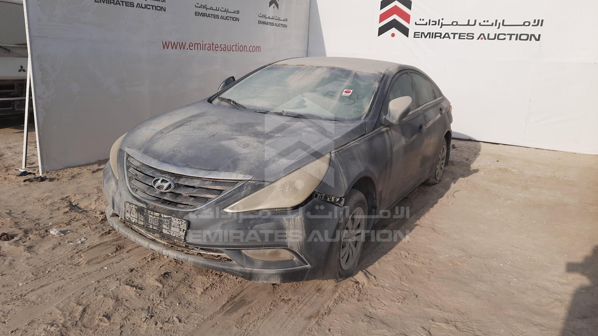 2014 HYUNDAI SONATA VIN: KMHEB41C5EA602180