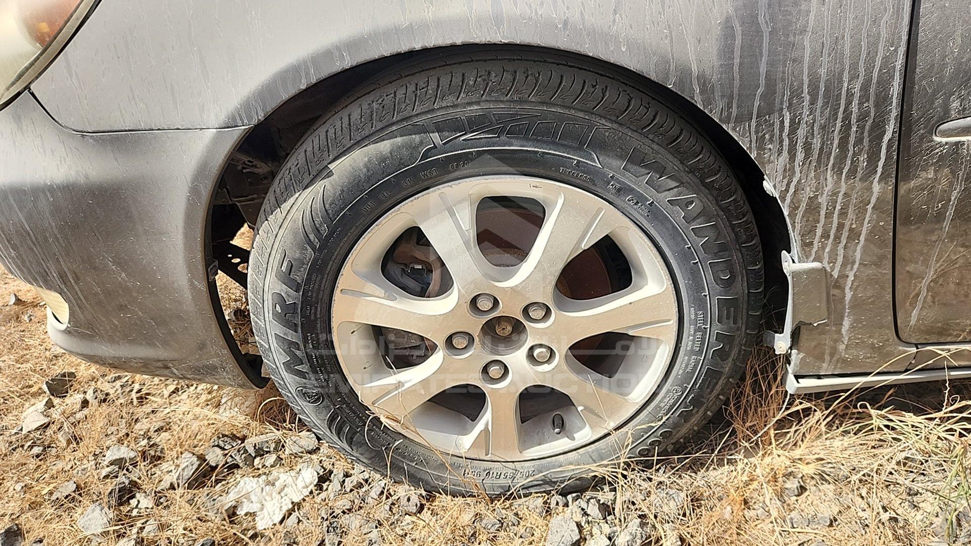 2005 TOYOTA CAMRY VIN: 4T1BF32K75U617396