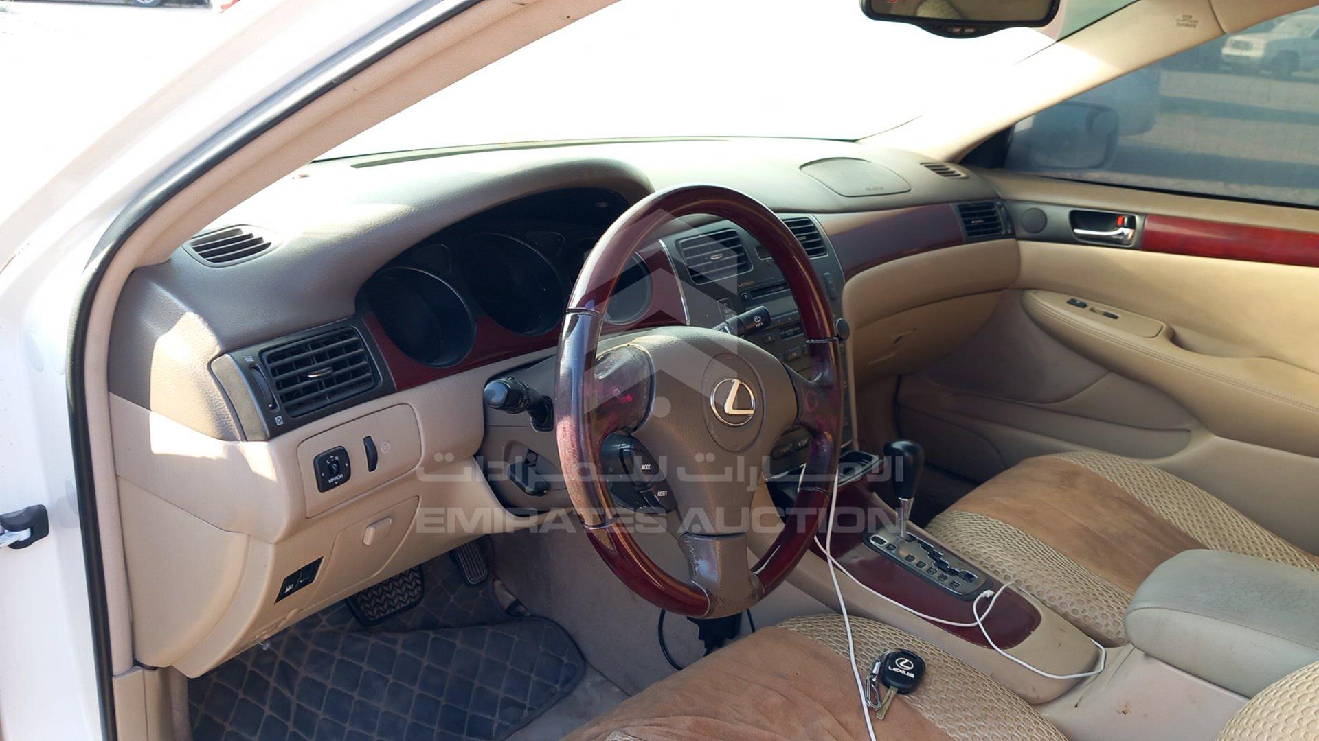 2003 LEXUS ES 300 VIN: JTHBF30G935039164