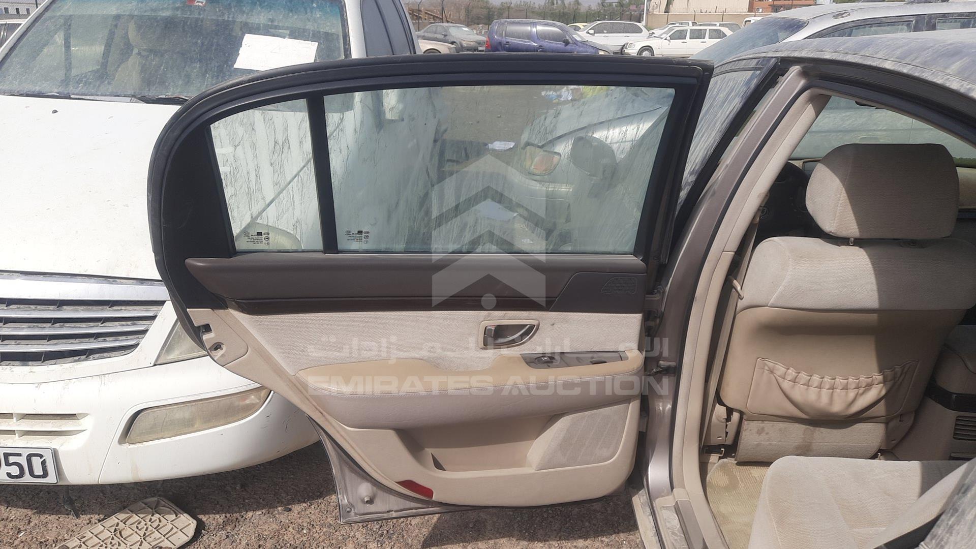 2008 KIA OPIRUS VIN: KNALD225585143298