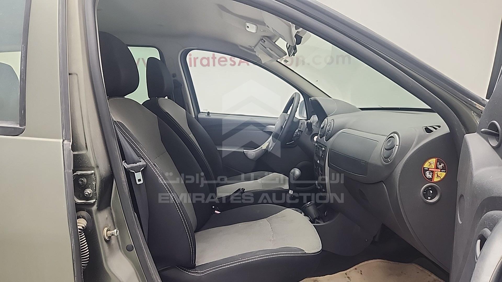 2015 RENAULT DUSTER VIN: VF1HSRCA7FA520039