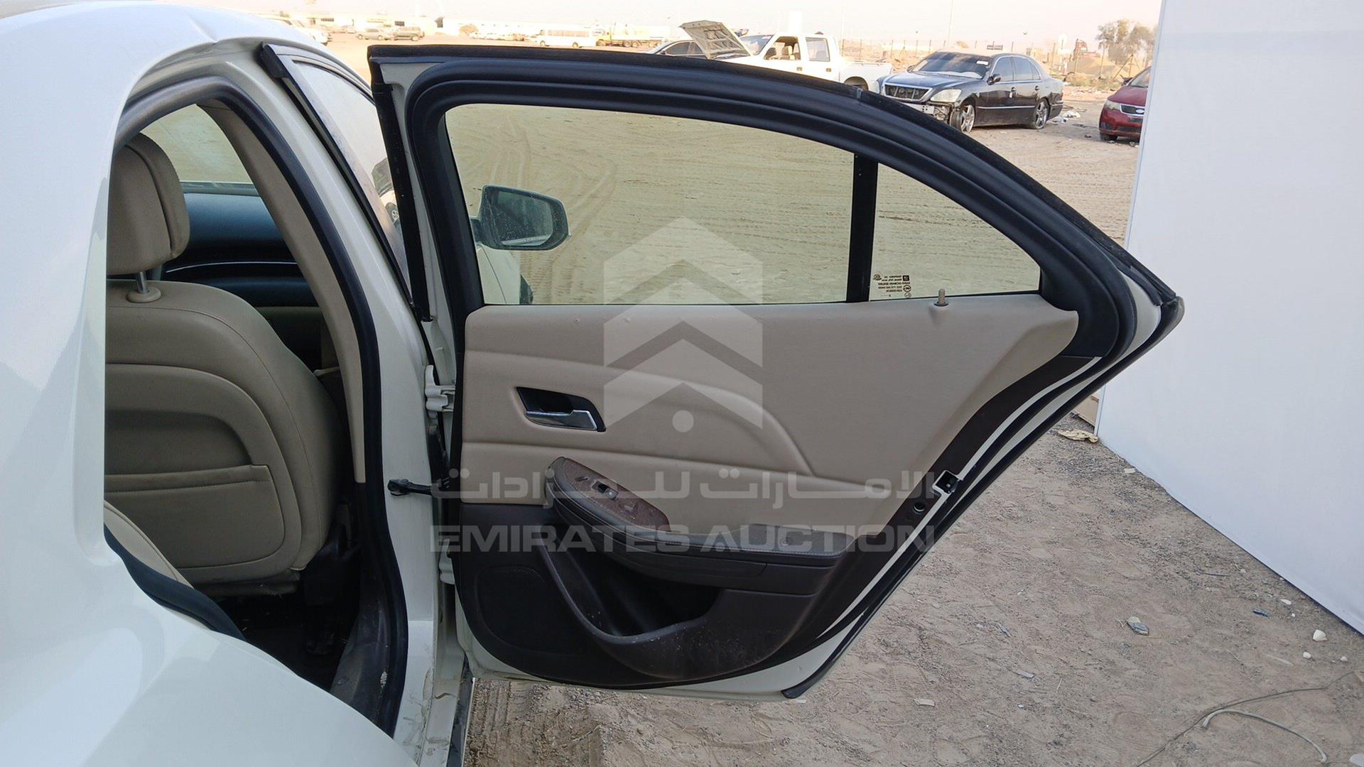 2013 CHEVROLET MALIBU VIN: KL1GM5DU4DB008679