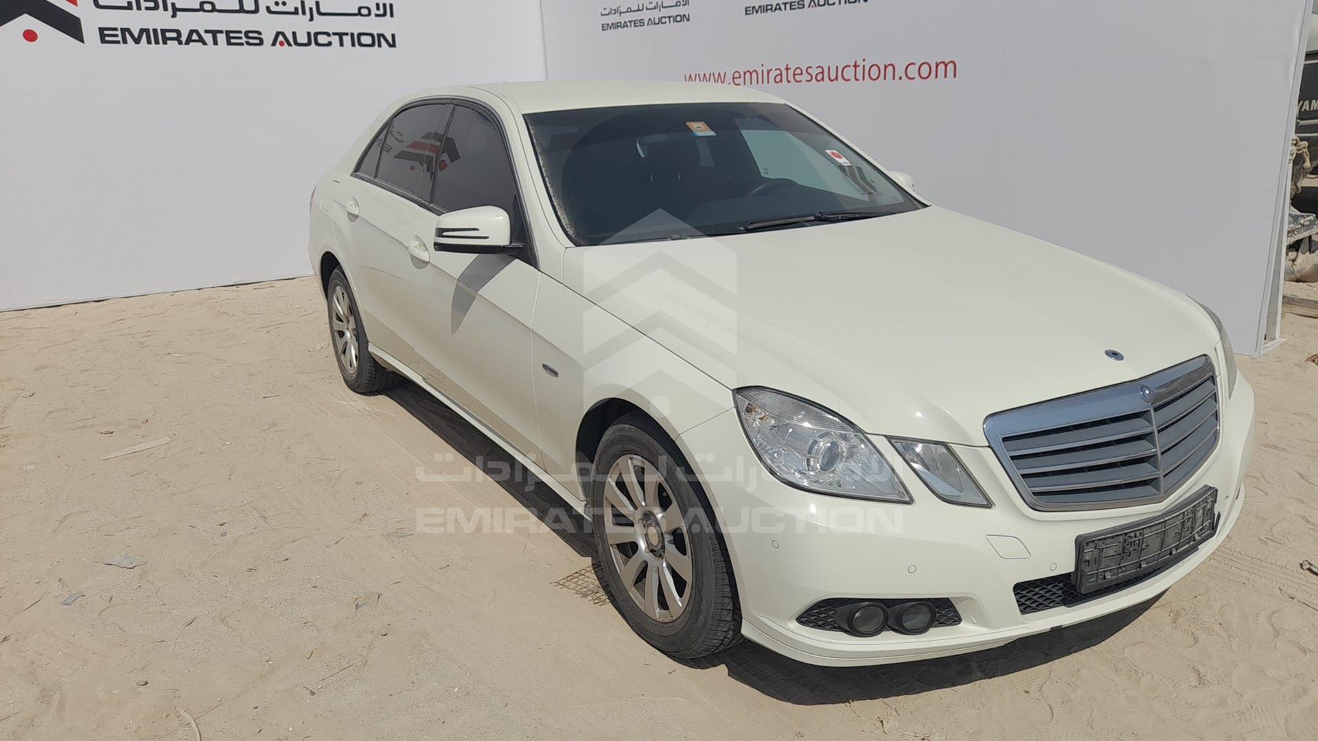 2011 MERCEDES E 200 VIN: WDDHF4JB3BA411954