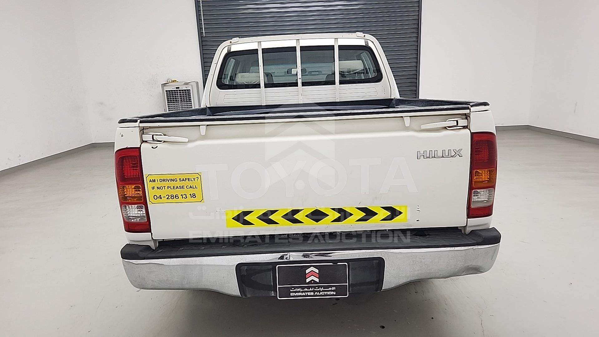 2007 TOYOTA HILUX VIN: MR0EX12G272301936