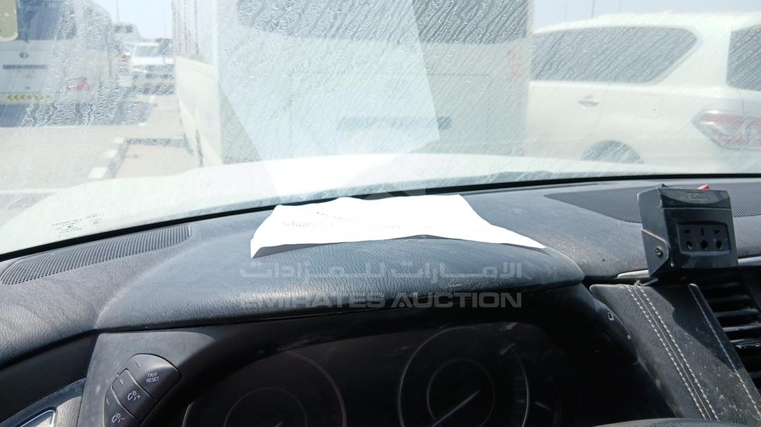 نيسان باترول 2019 — زاوية واجهة السائق الأمامية اليسرى — صورة 12