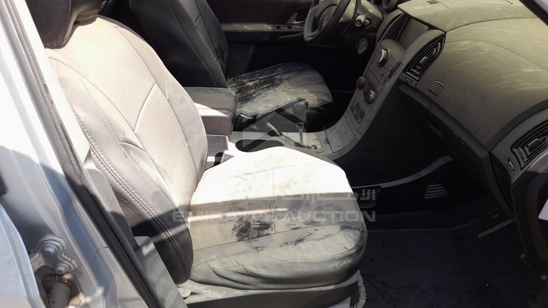 2018 MAHINDRA XUV500 VIN: MA1YW2LDVJ6050689
