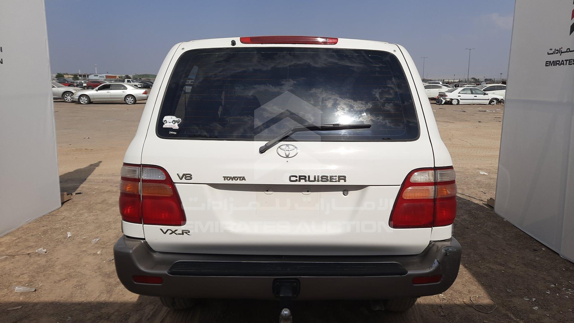 2002 TOYOTA LAND CRUISER VIN: JTEHT05J922027437