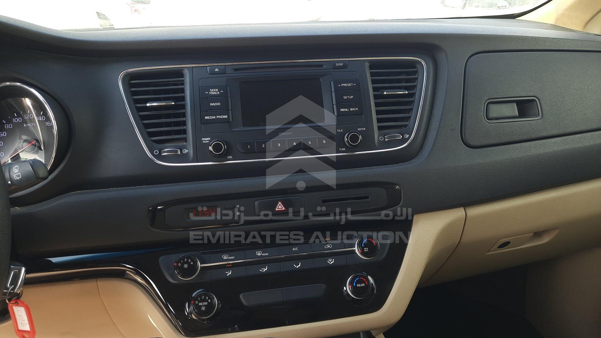 2020 KIA CARNIVAL VIN: KNAMB8121L6645491