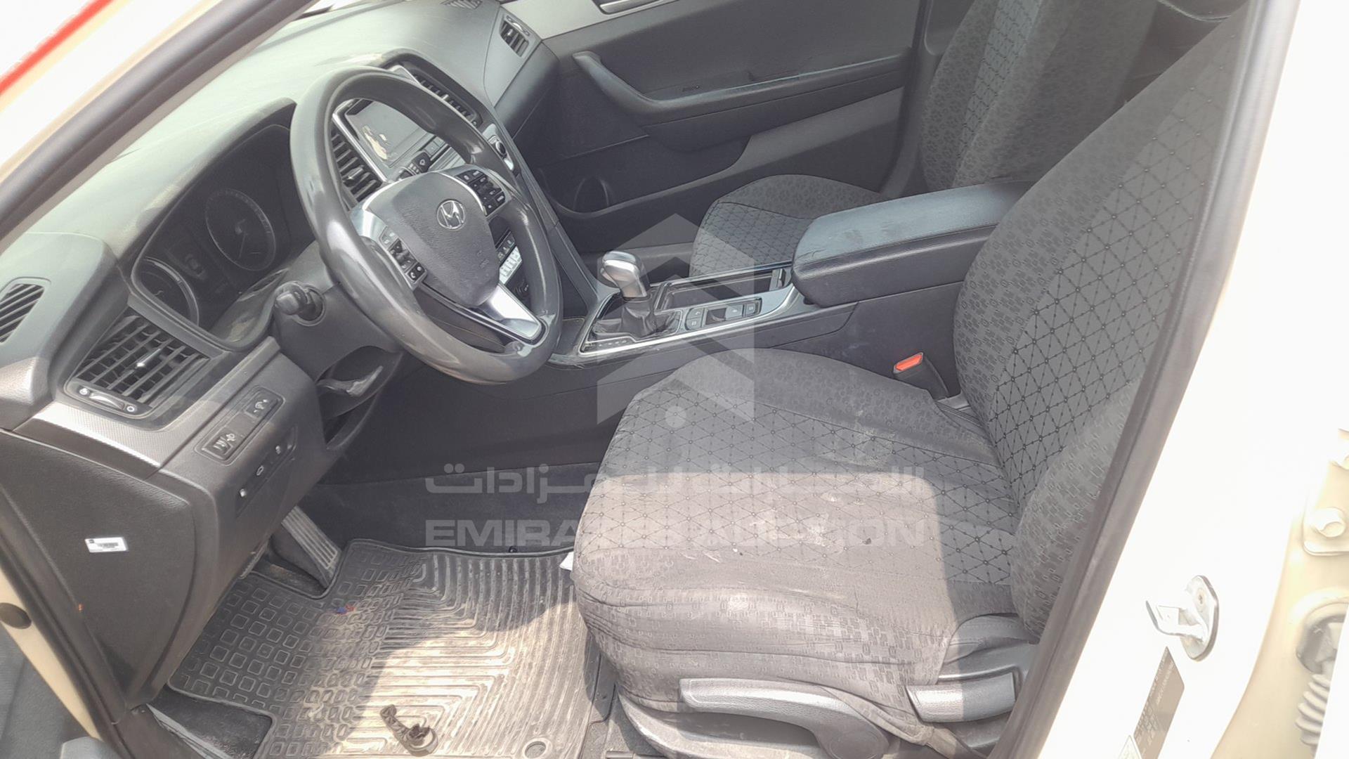 2019 HYUNDAI SONATA VIN: KMHE24130KA092946
