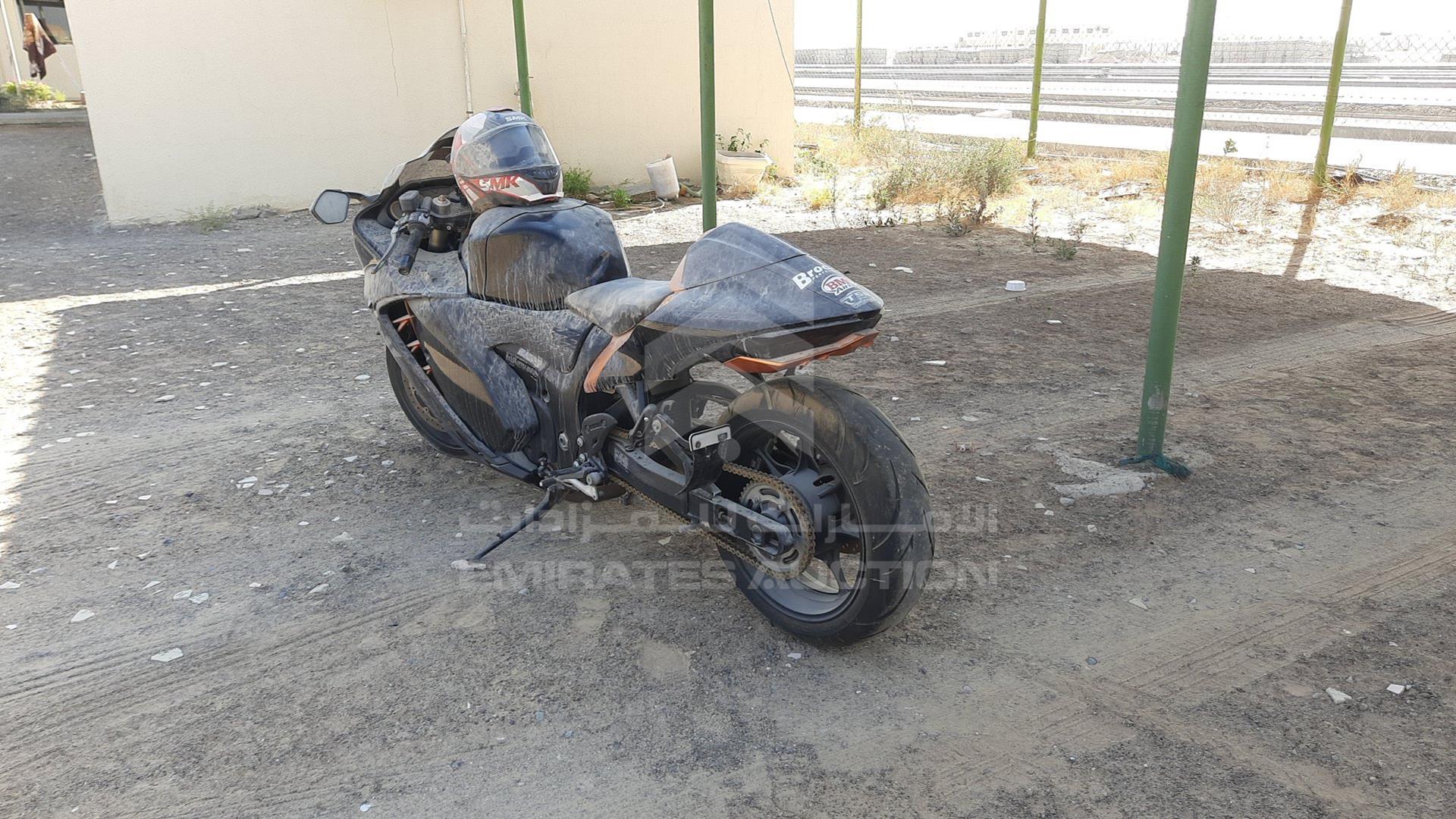 0 SUZUKI MOTORBIKE VIN: JS1EJ11B5N7102184