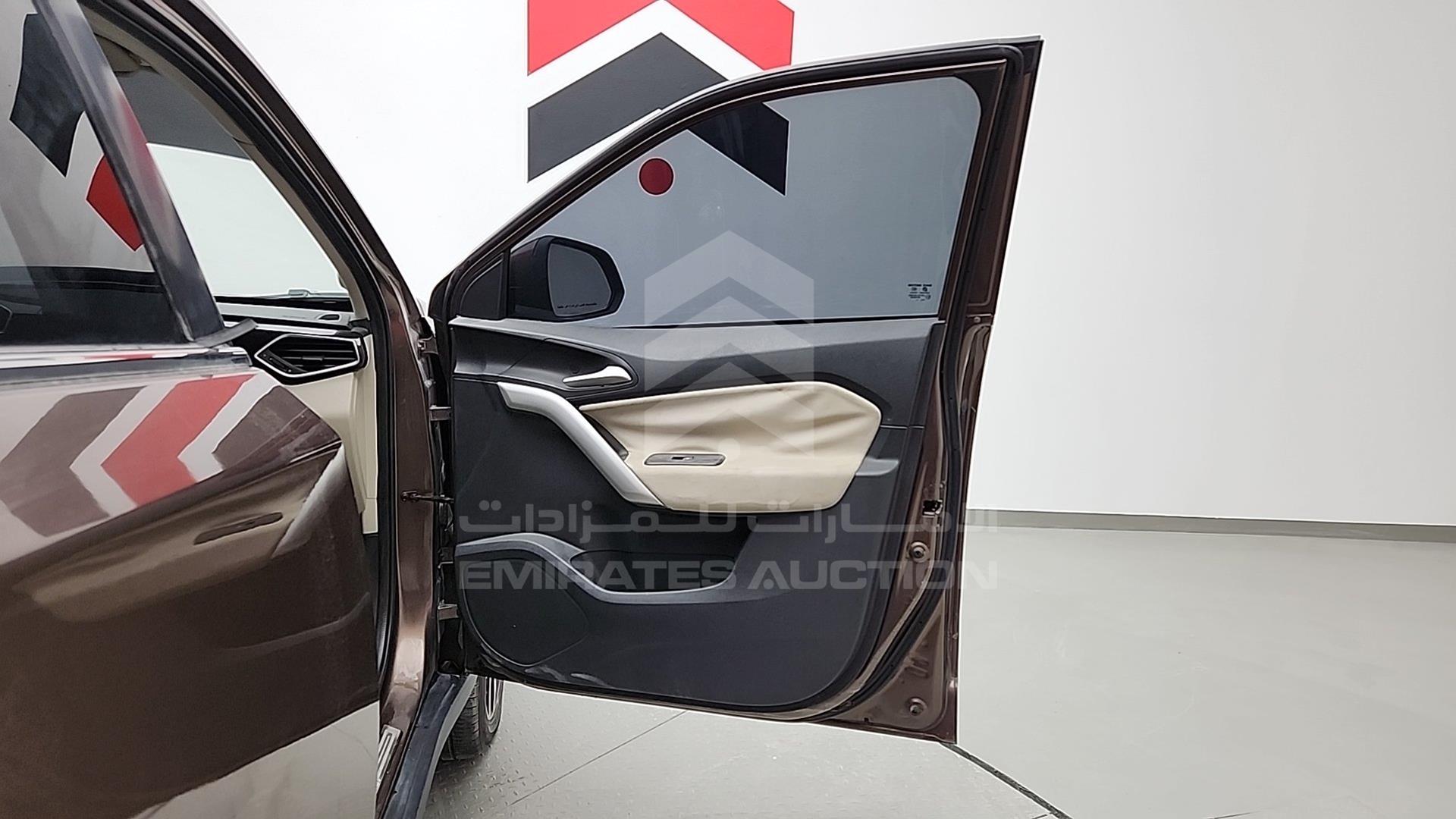 2016 MG GS VIN: LSJA24W34GS012141