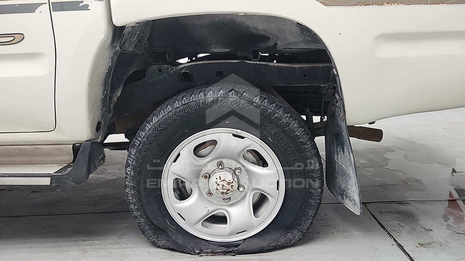 2005 TOYOTA HILUX VIN: JTFDM626150033601