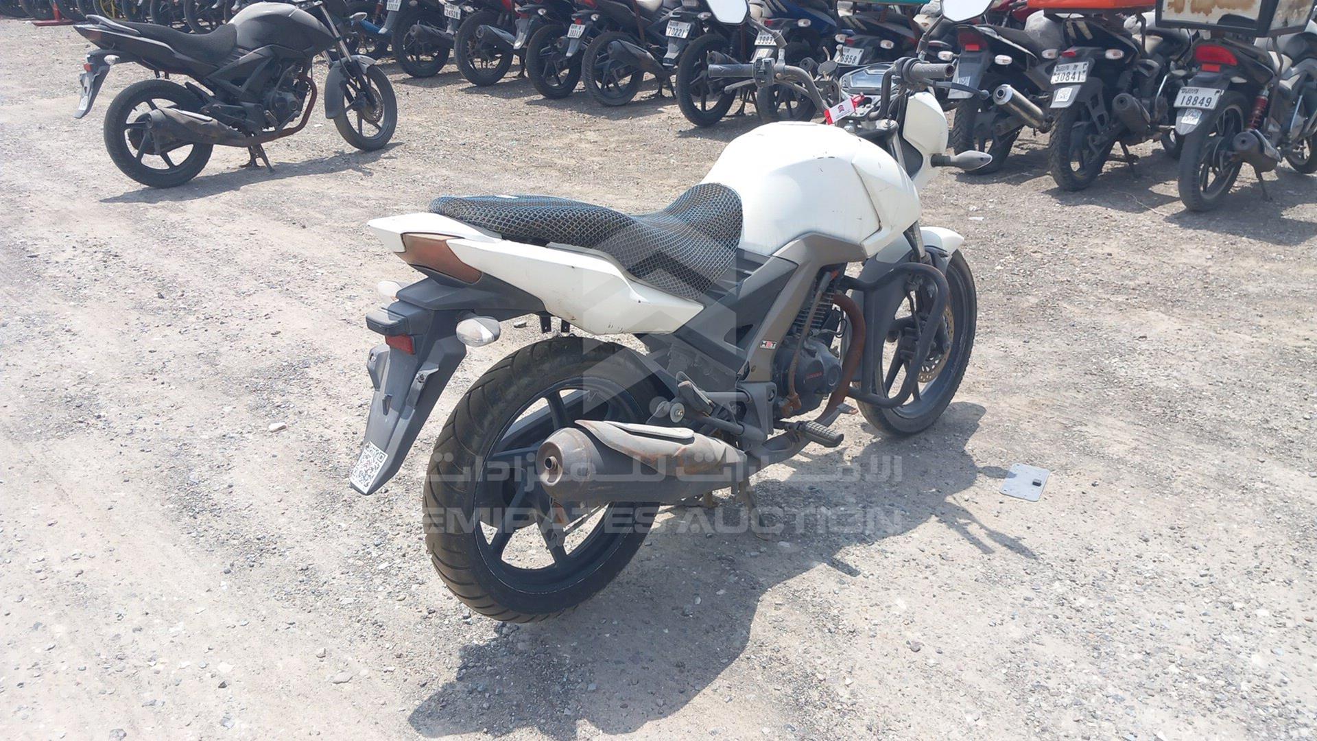 2016 HONDA UNICORN 160 VIN: ME4KC204BG8001170