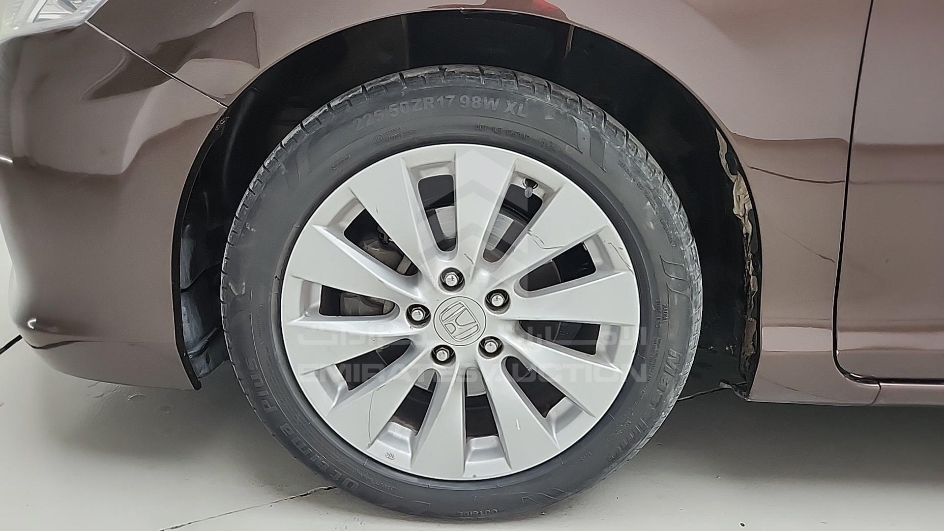 2013 HONDA ACCORD VIN: 1HGCR367XDA600938