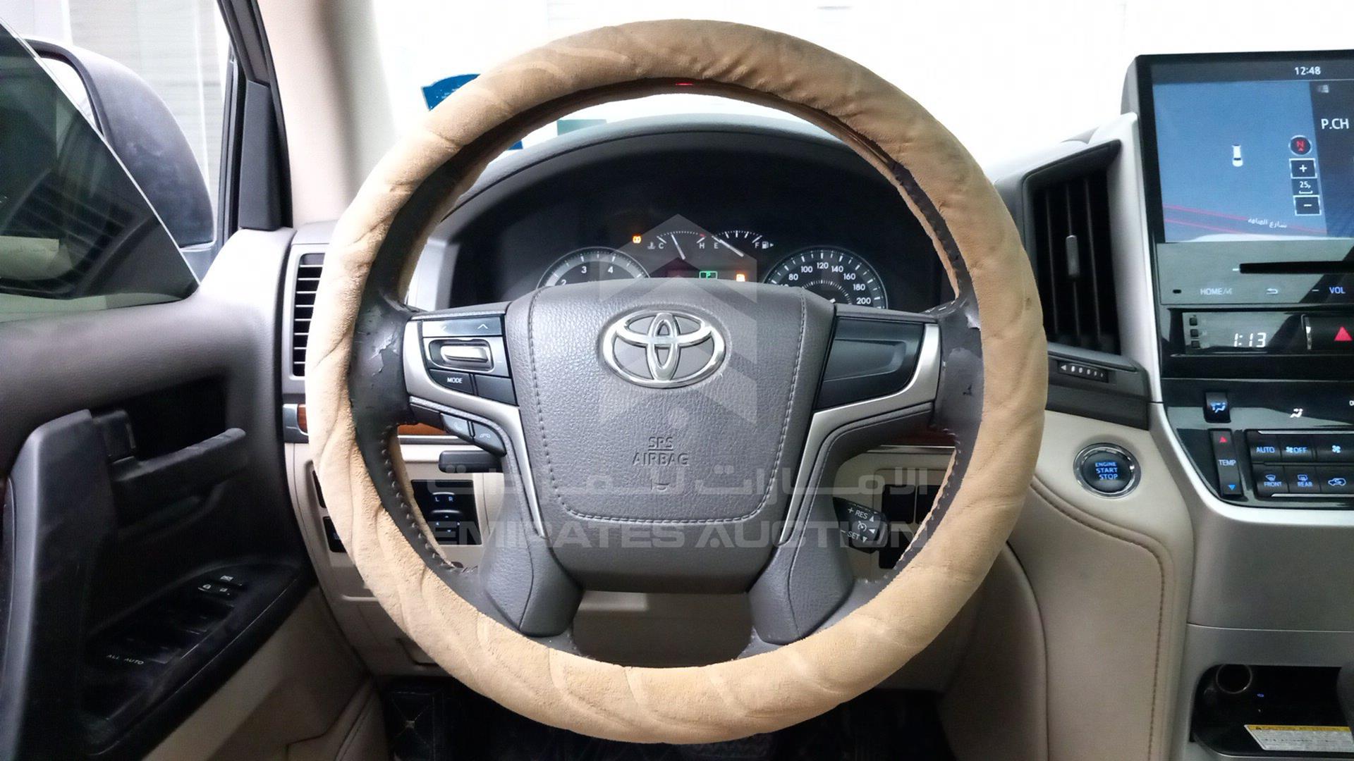 2018 TOYOTA LAND CRUISER VIN: JTMHX01J0J4160430