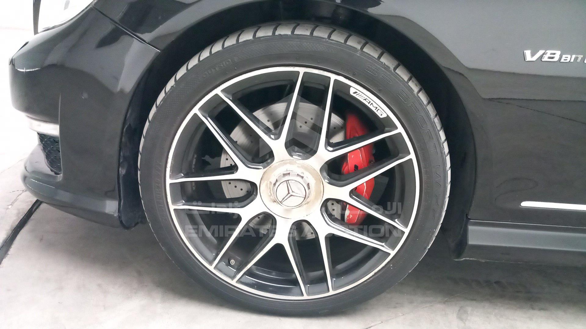 2012 MERCEDES CL 500 VIN: WDD2163731A027647