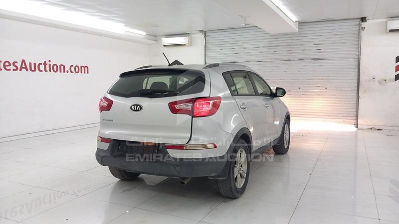 KNAPB8120D7397582 Auction: EmiratesAuction Lot: 409191 KNAPB8120D7397582 Kia Sportage 2013 SILVER Photo 8