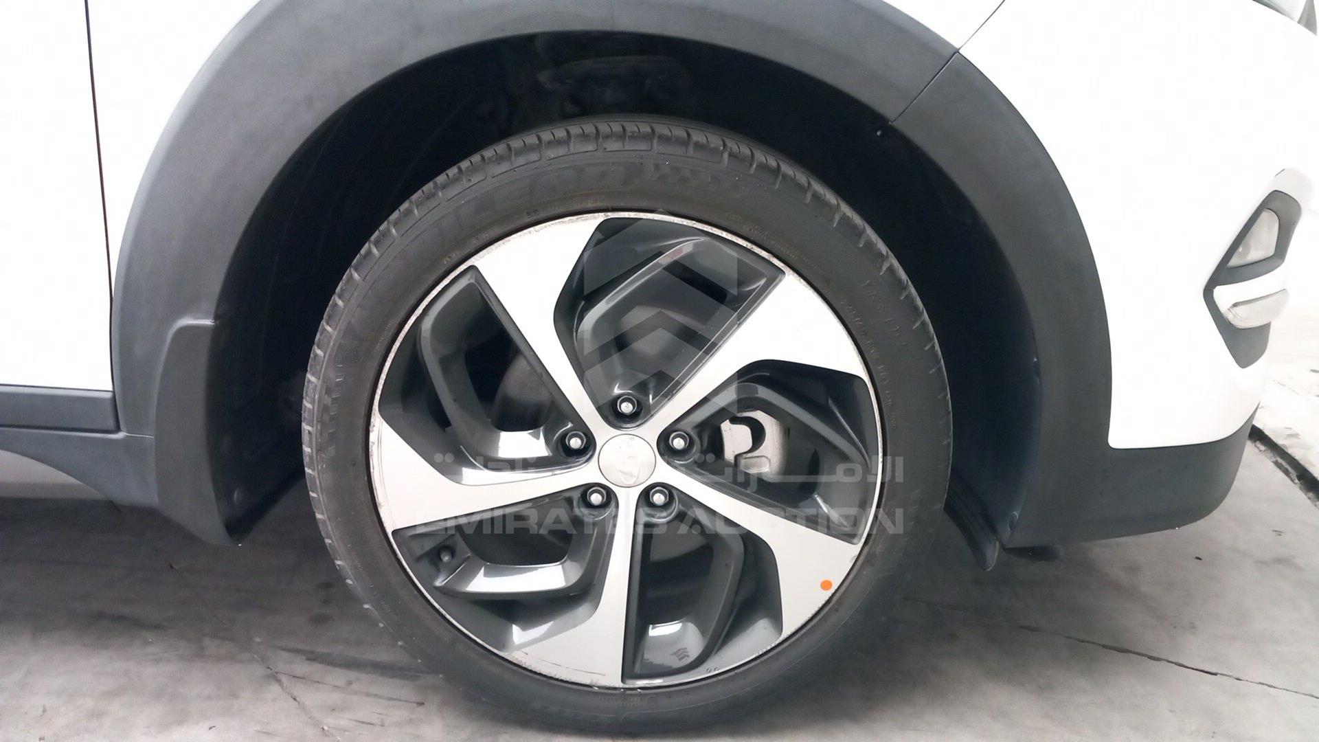 2017 HYUNDAI TUCSON VIN: TMAJ381B7HJ191503