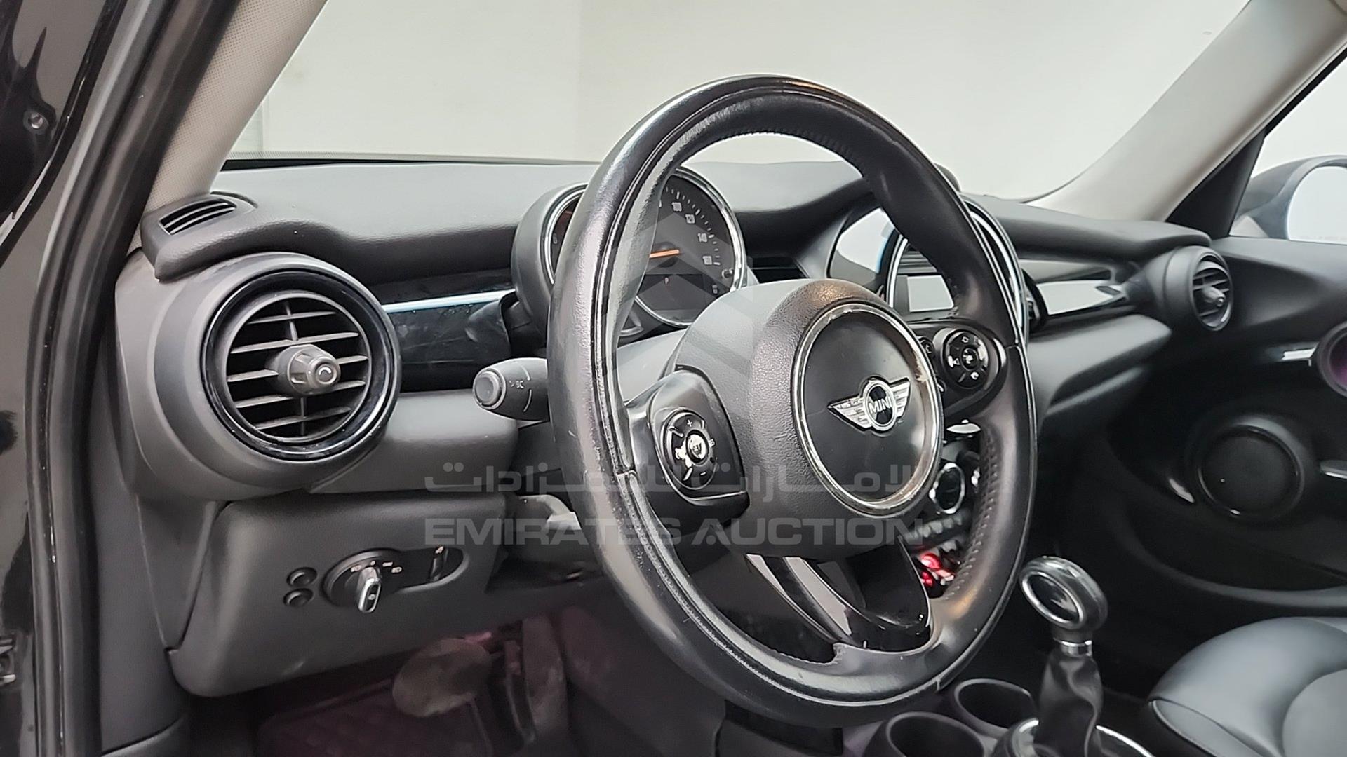 2015 MINI COOPER VIN: WMWXS5C53FT827279