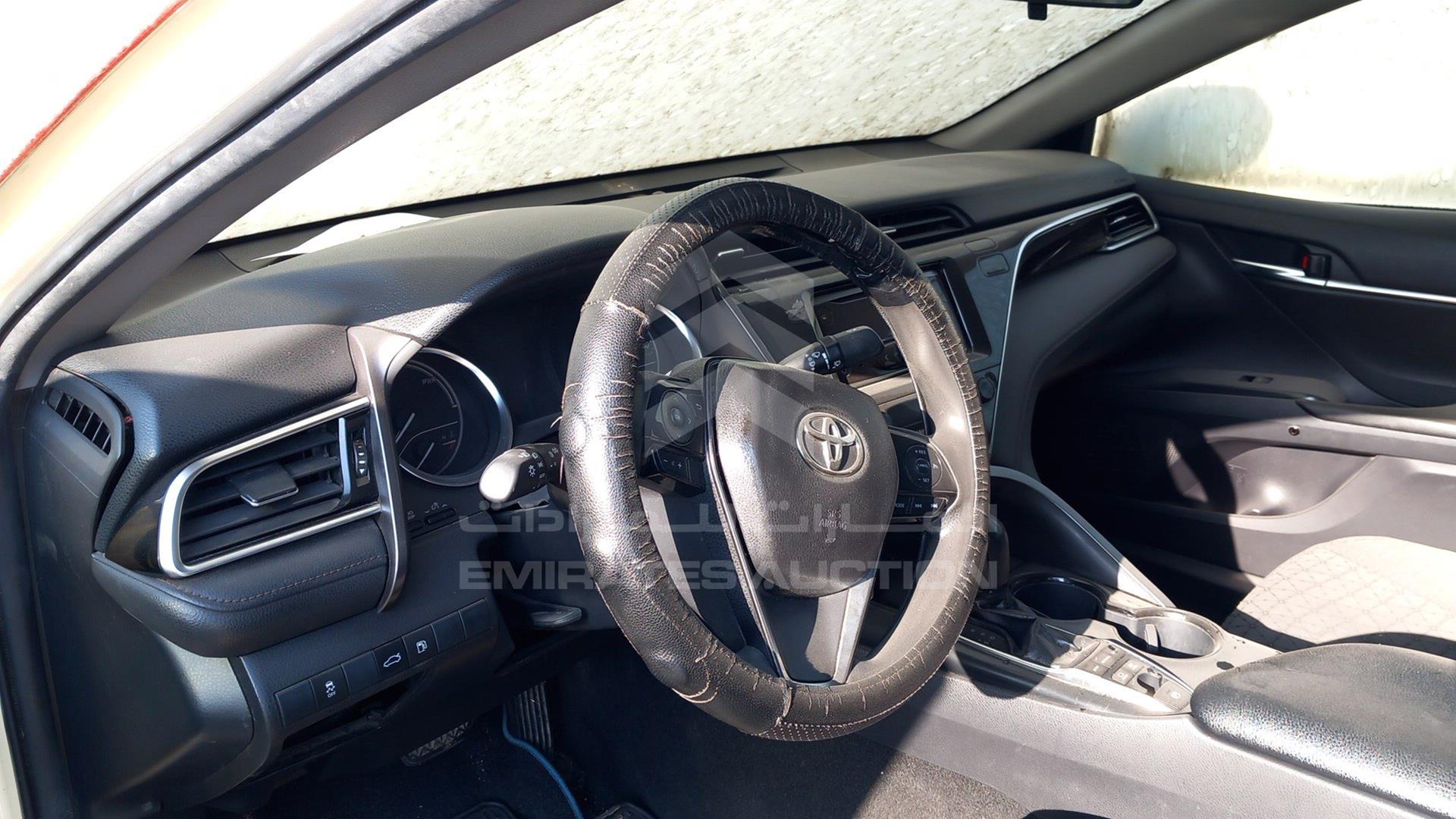 2018 TOYOTA CAMRY VIN: JTNB29HK0J3008057