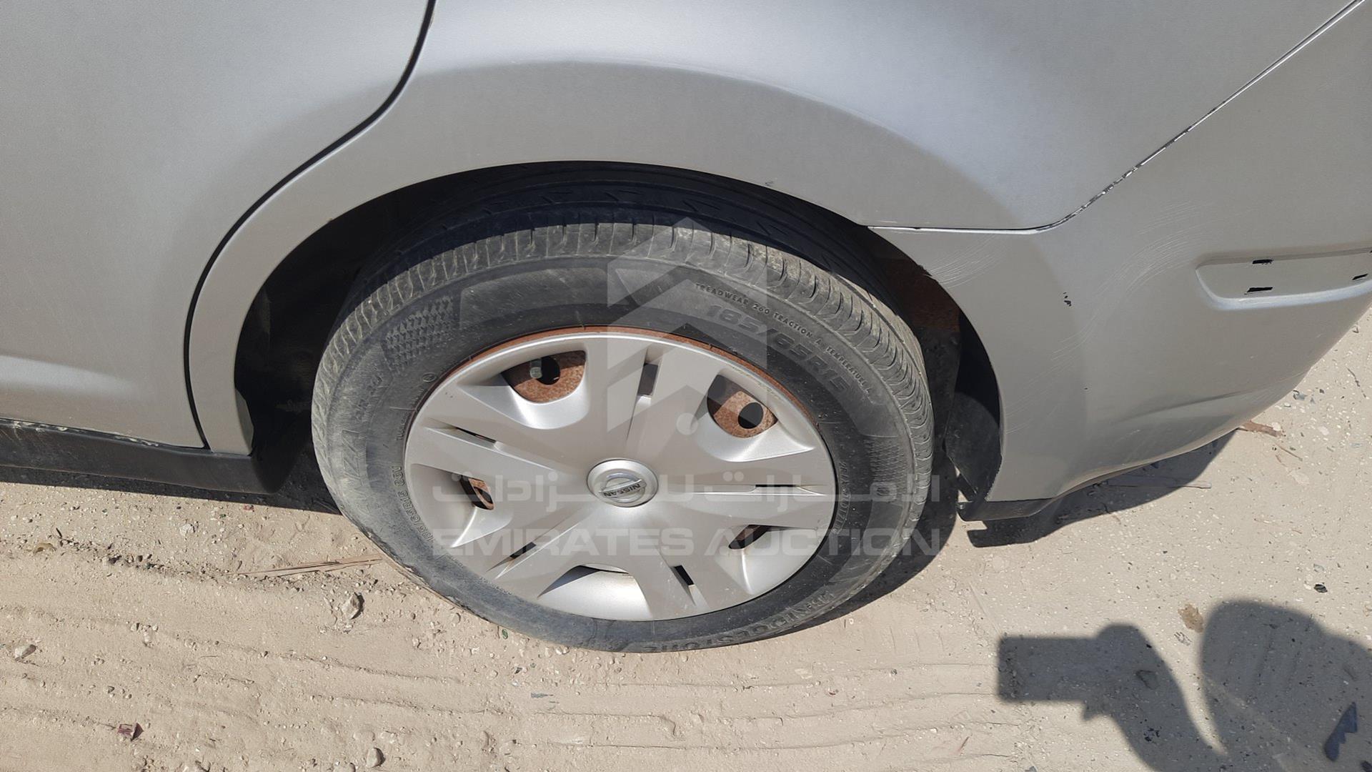 2011 NISSAN TIIDA VIN: 3N1BC1C75BL355740